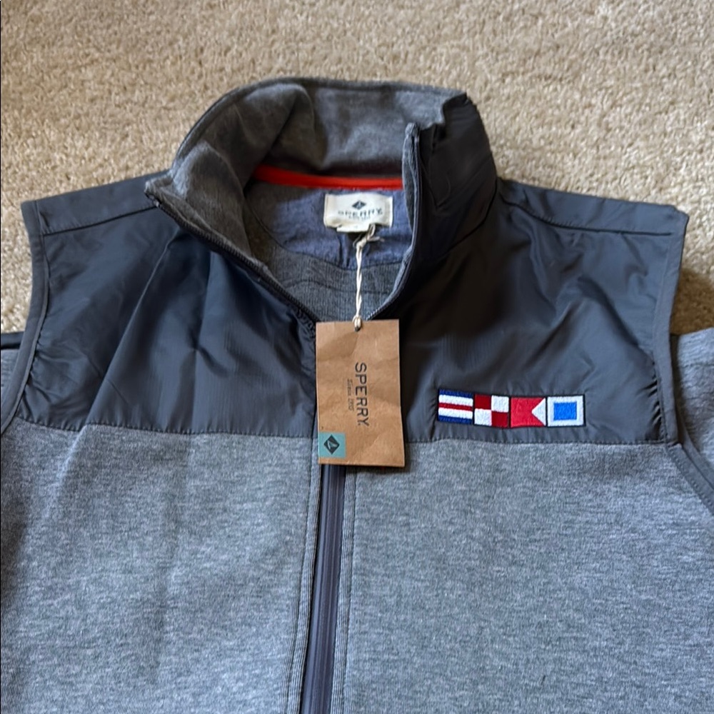 Sperry Gray Vest with Sporty Design